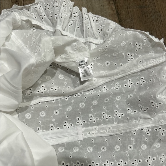🦄 NWT Daisy Daisy tv eyelet dress size medium white - Picture 6 of 10